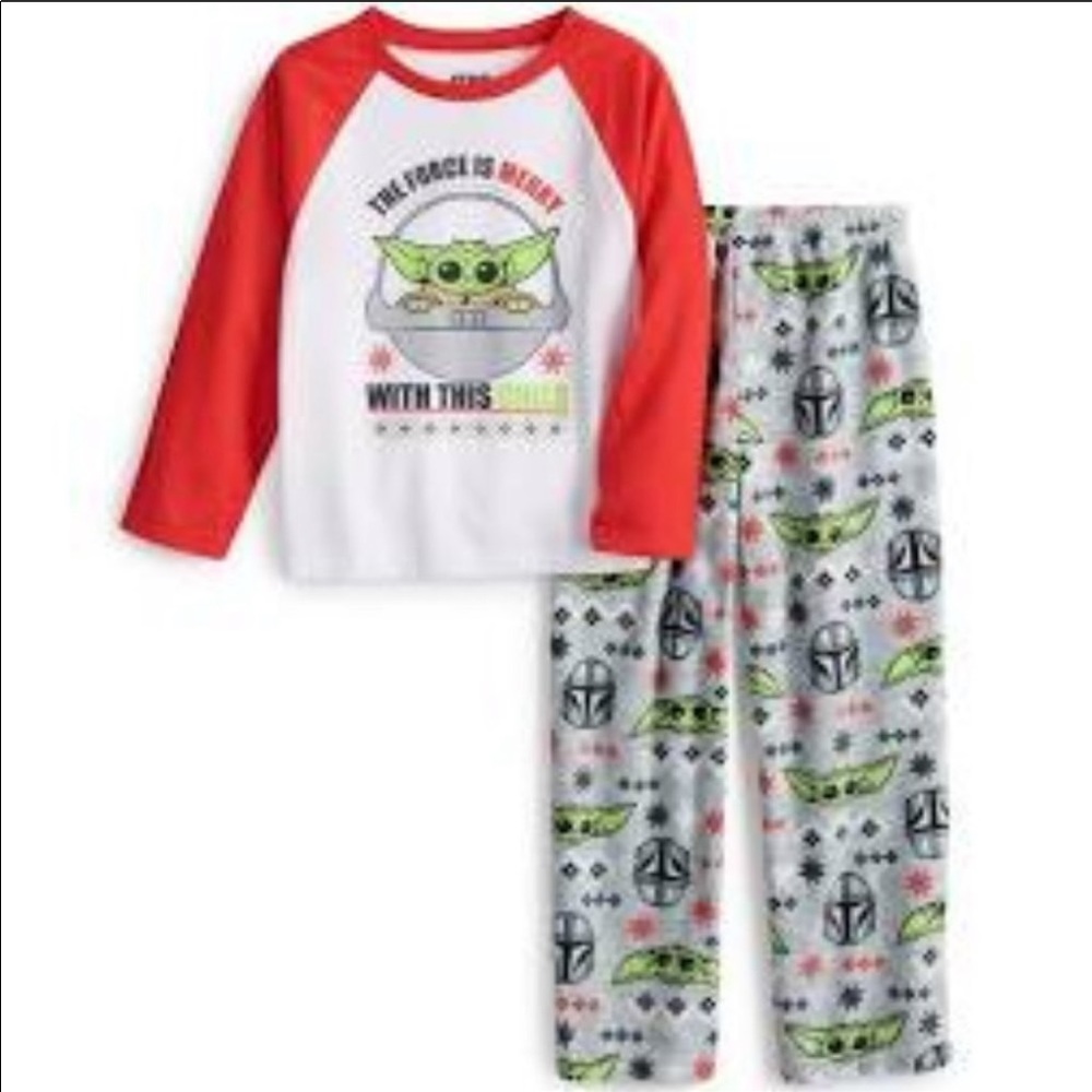 ISO B or G size 8 baby yoda pajamas